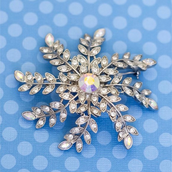 Vintage Art Nouveau Spiral Star Flower Brooch by Avon - M30 - Picture 1 of 2
